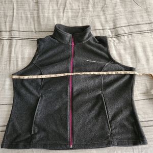Columbia Women's Gray Fleece Vest  2X Great Condition